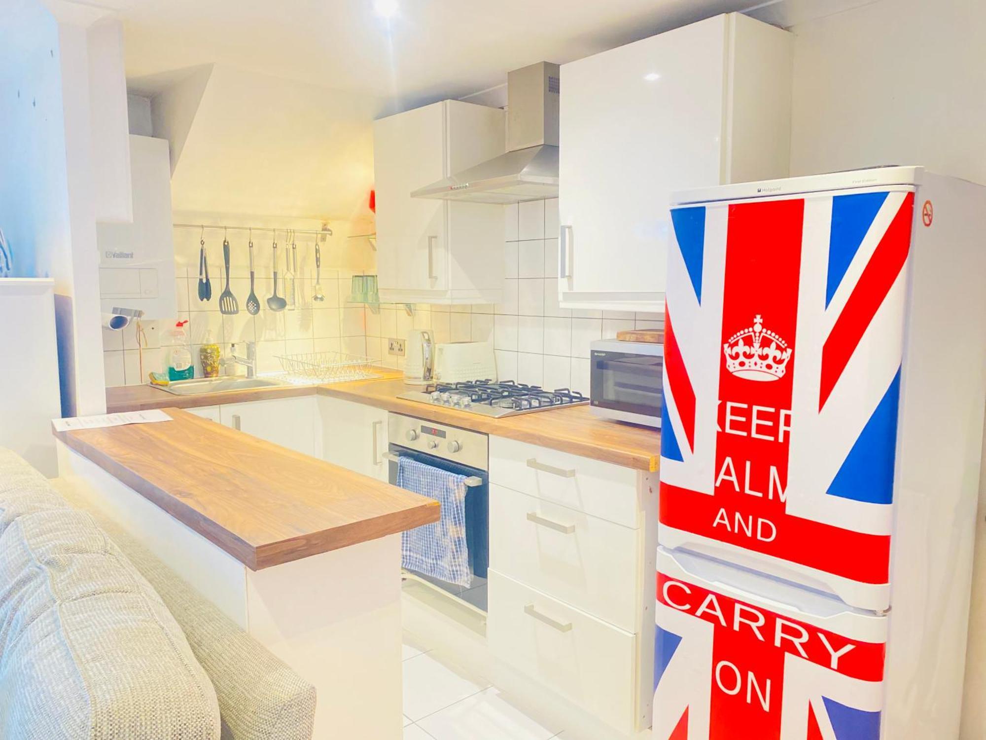 런던 Stunning, Stylish Garden Flat In The Heart Of Wimbledon 아파트 외부 사진