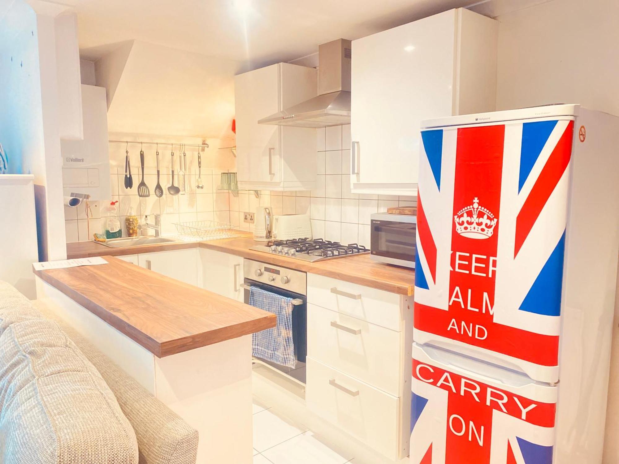 런던 Stunning, Stylish Garden Flat In The Heart Of Wimbledon 아파트 외부 사진